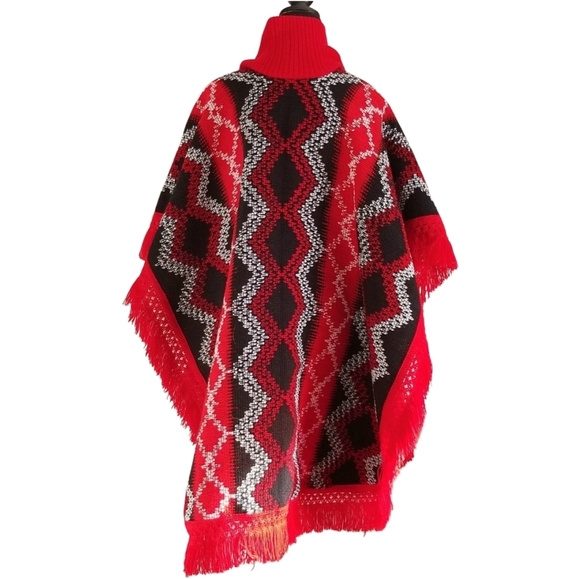 Vintage Western Black and Red Knit Fringe Poncho One Size - Picture 4 of 5
